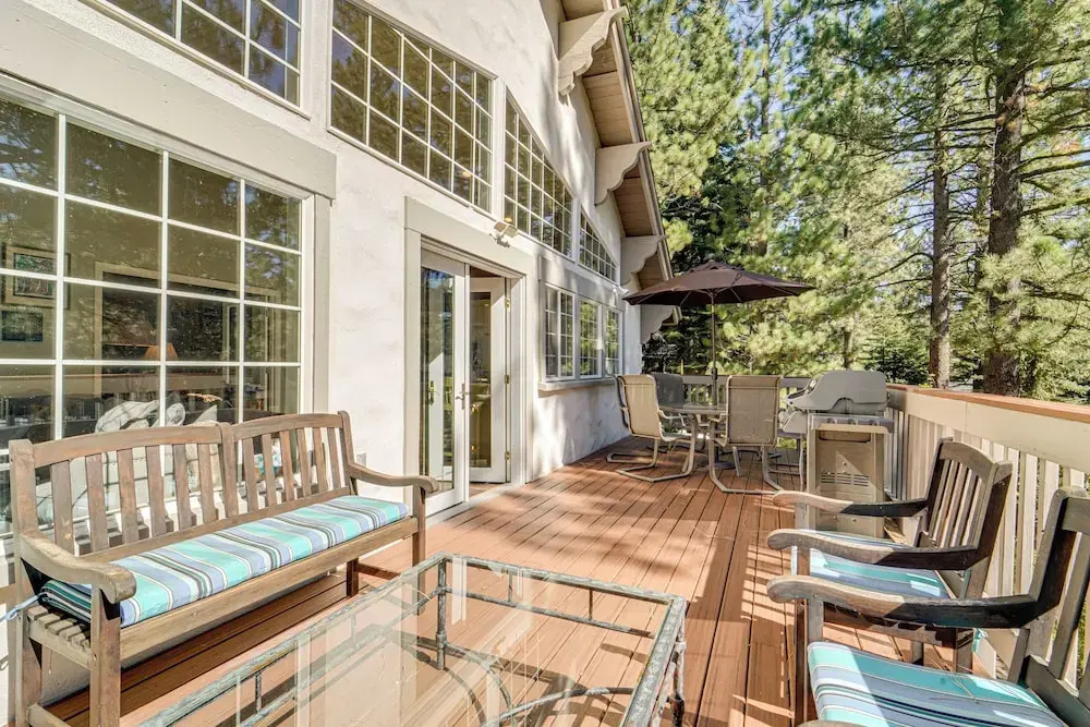1 Mi to Lift! Olympic Valley Chalet w/ Hot Tub