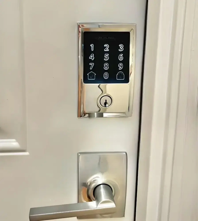 Comfort room