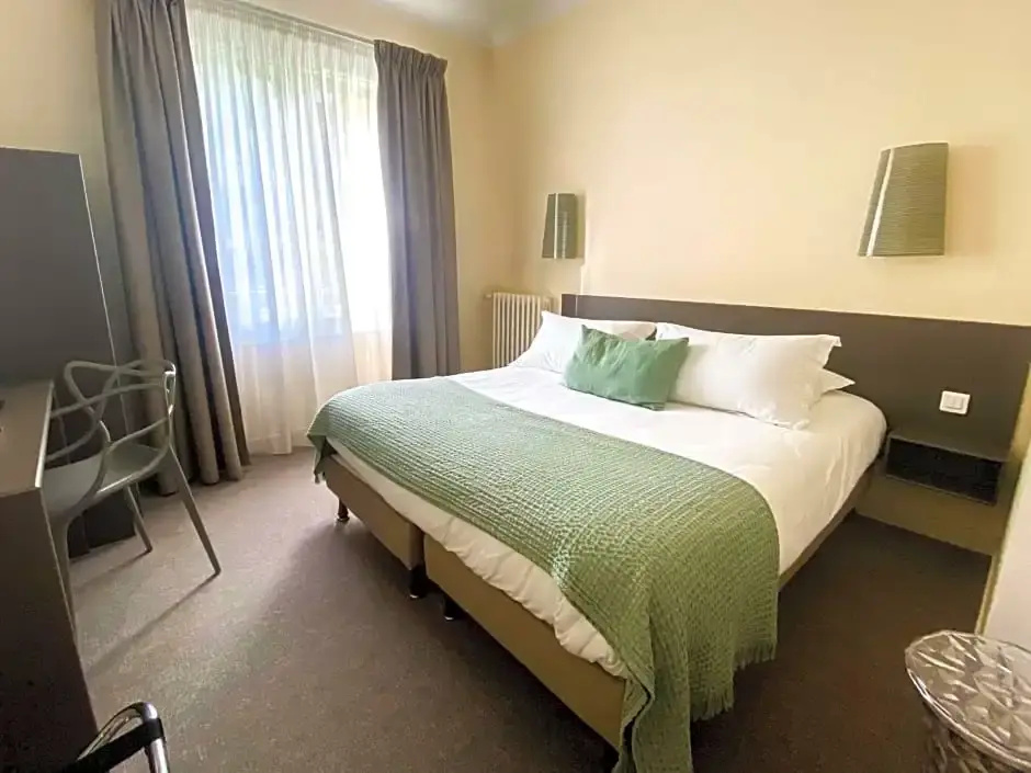 Standard Double Family room (full double bed)