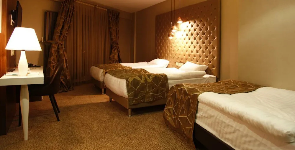 Feyzan Hotel — 3