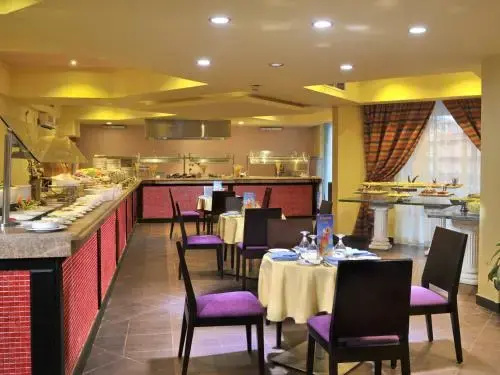 Food & Beverage