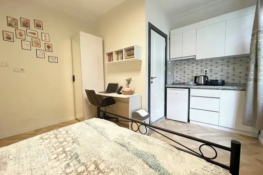 2BR and 2bath balcony apt in heart of isatanbul #3 — фото