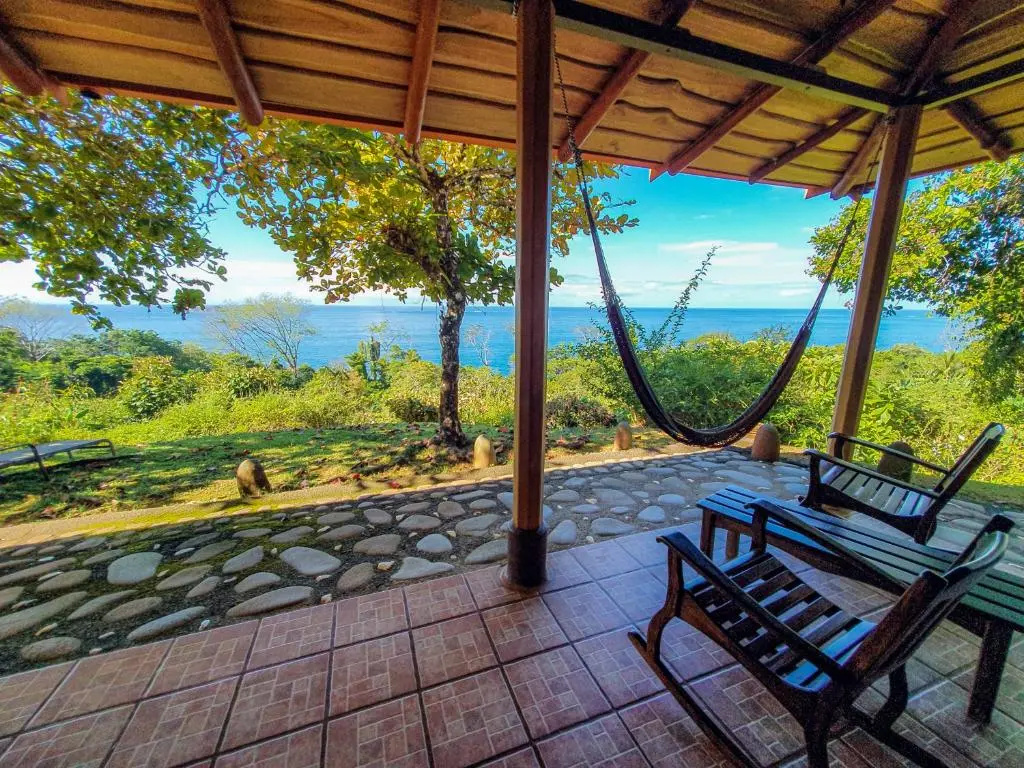 Standard Double room with sea view (full double bed)