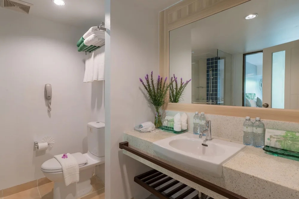 Номер Deluxe рядом с пляжем в The Briza Beach Resort Khaolak