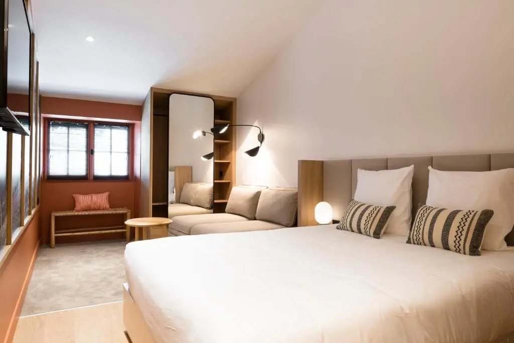 Standard Double room (full double bed)