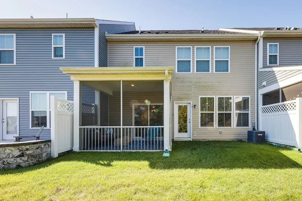 5 Mi to Bethany Beach: Resort-style Gem w/ Pools!