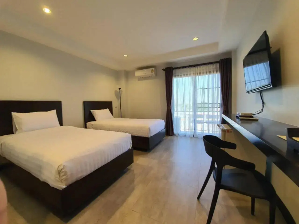 Hotel photo 12