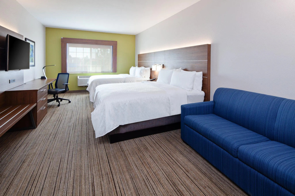Quadruple Suite