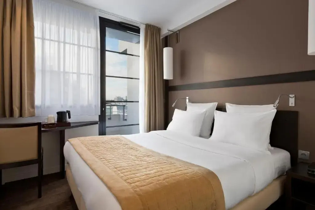 Standard Double room (full double bed)