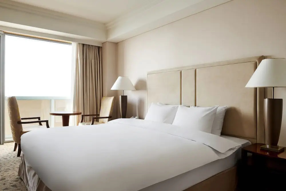 Deluxe Double room (full double bed)
