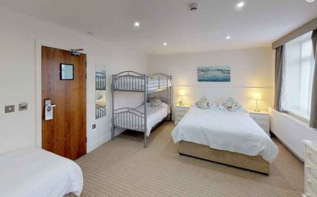 Hotel photo 32
