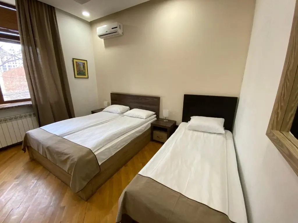 City Hotel by Picnic - Chambres