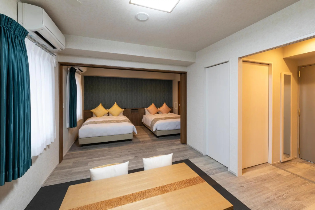 Deluxe Japanese and Western Style room
