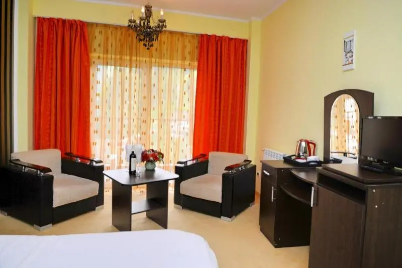 Standard Double room with balcony (full double bed)