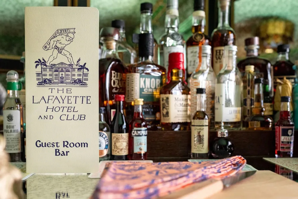 The Lafayette Hotel, Swim Club & Bungalows - Chambres
