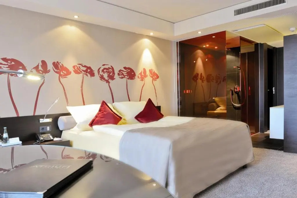 Deluxe Double room (full double bed)