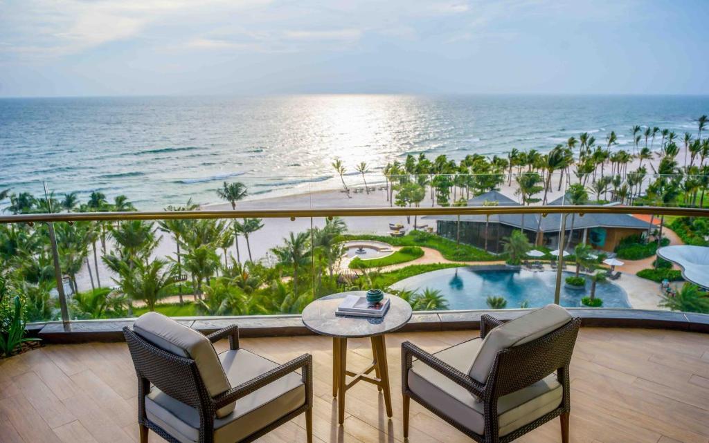 Intercontinental Phu Quoc Long Beach Resort