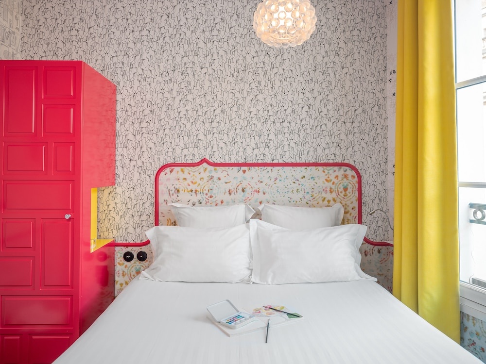 Hôtel Crayon Rouge 57