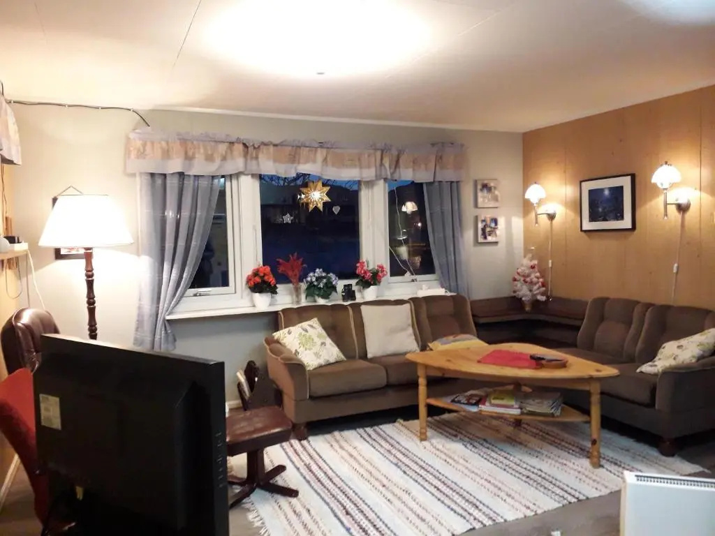 4 Bedrooms Cottage