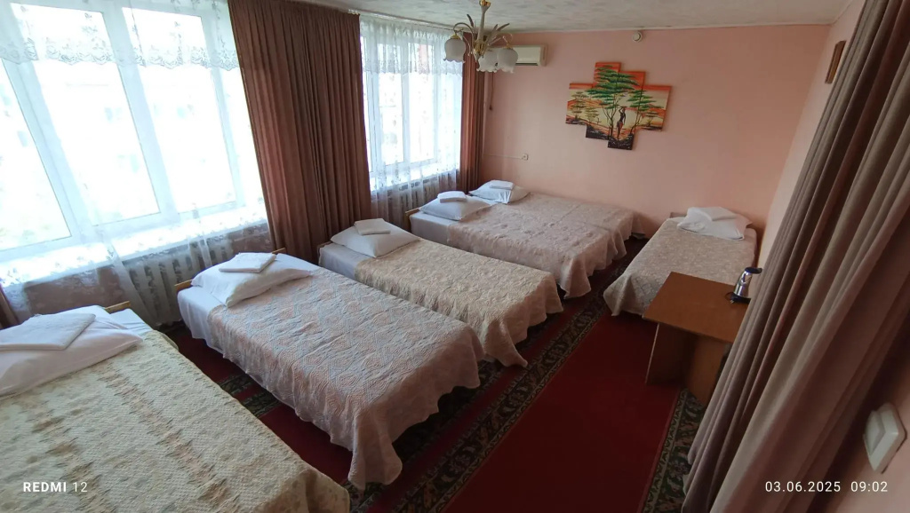 Standard Sextuple room
