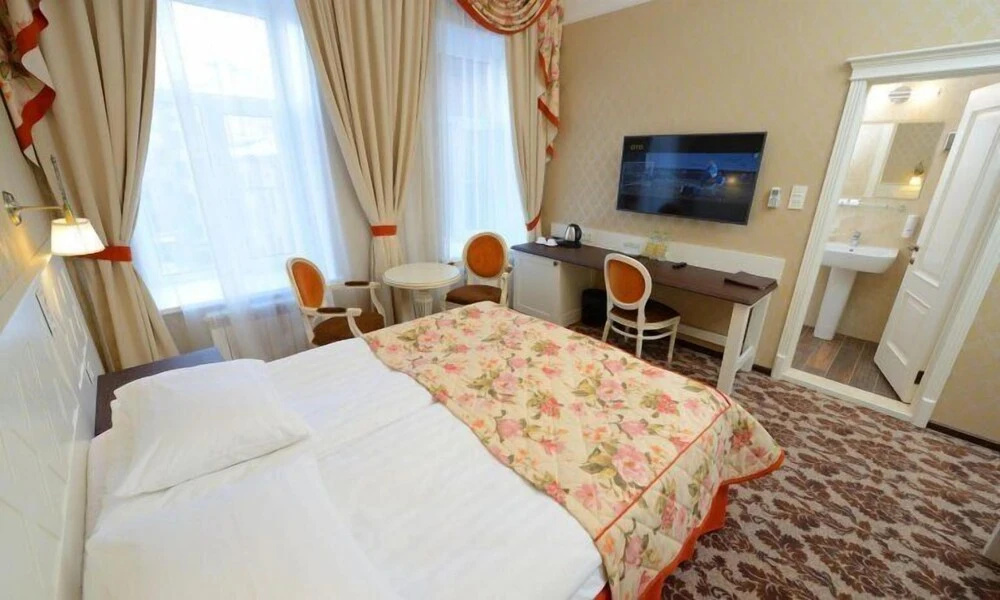 Kamelot hotel — 3