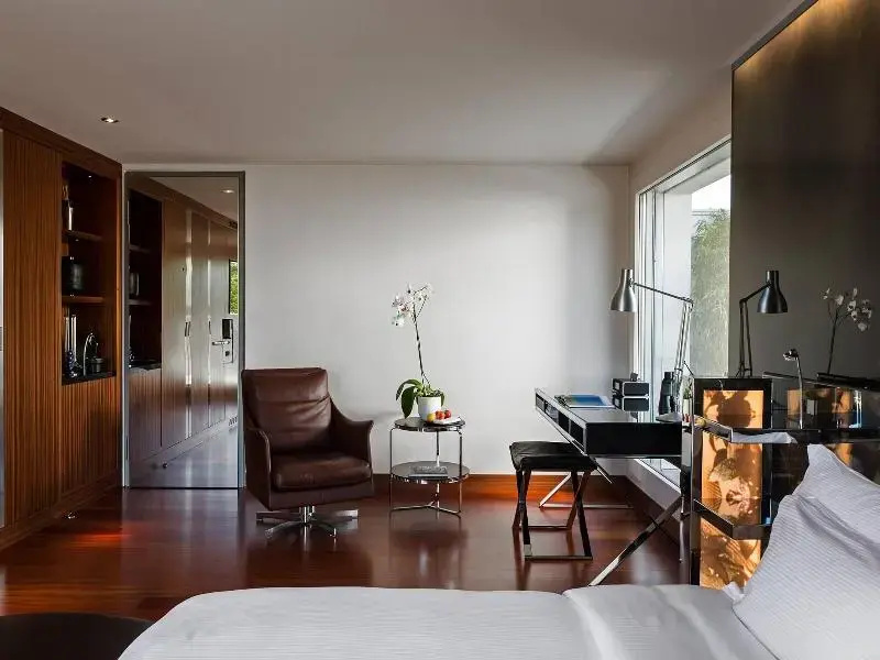 Suite with balcony and with mountain view