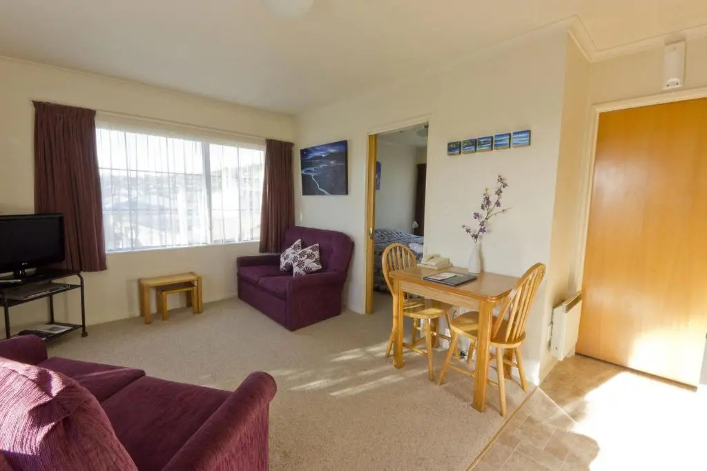1 Bedroom Apartment with balcony
