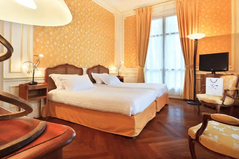 Standard Double room (twin beds)