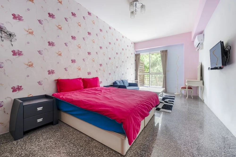 Standard Double room with balcony (full double bed)