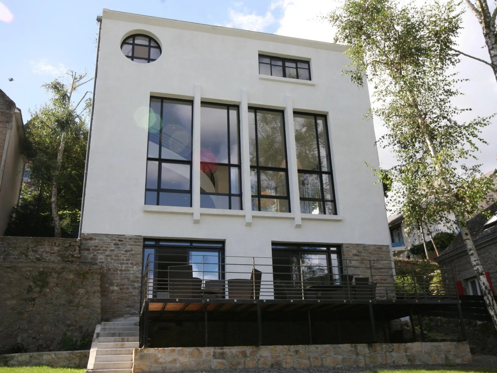 Luxurious Villa in Pont-Aven with Private Pool