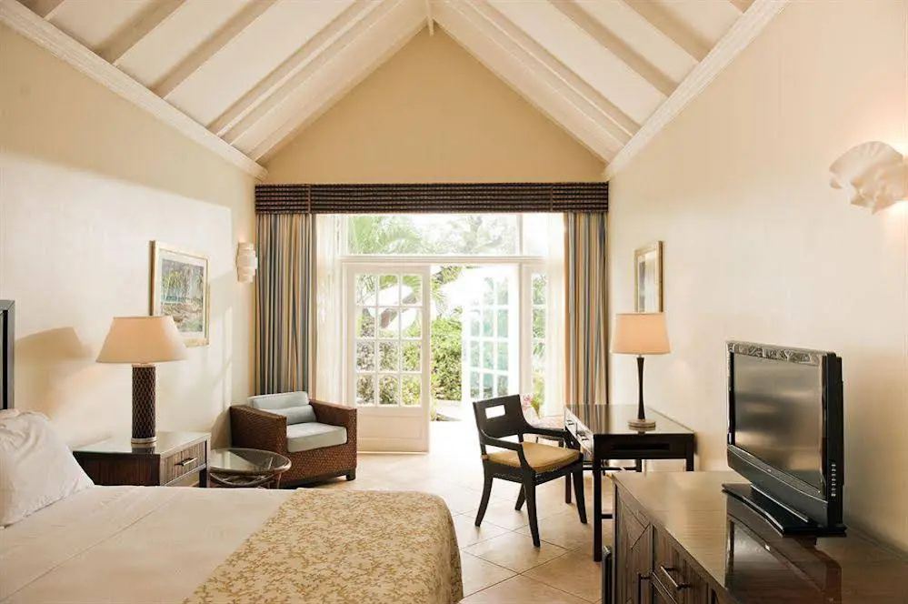 Smugglers Cove Resort And Spa
