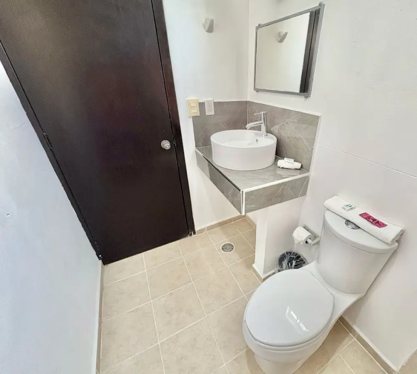 Comfort room