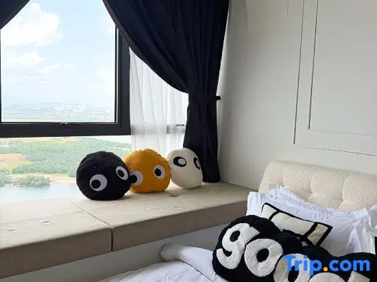 Danga Bay Johor Bahru 2BR @ French Black & White