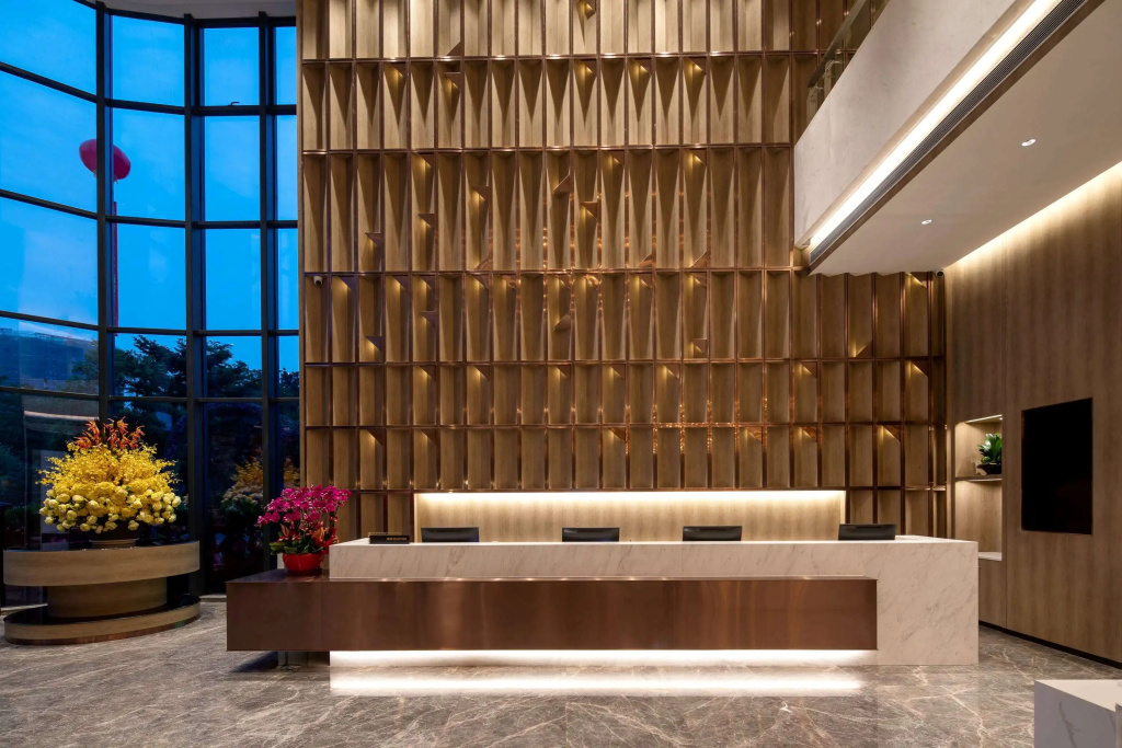 Lobby & Reception
