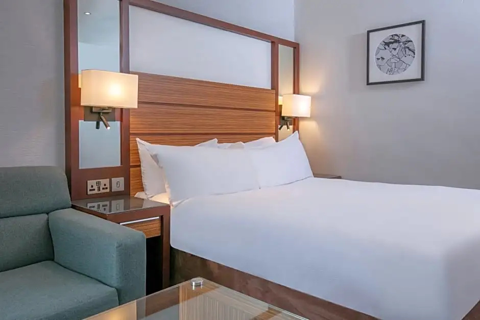 Ashford International Hotel & Spa - Tap to explore photos