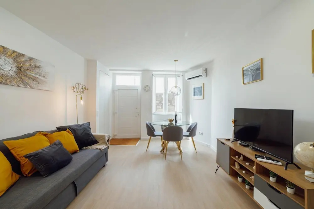 Lapa Stylish Apartment A by Vacationy