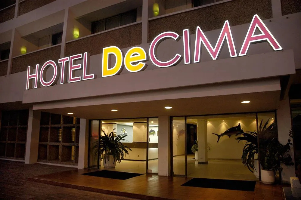 Hotel De Cima
