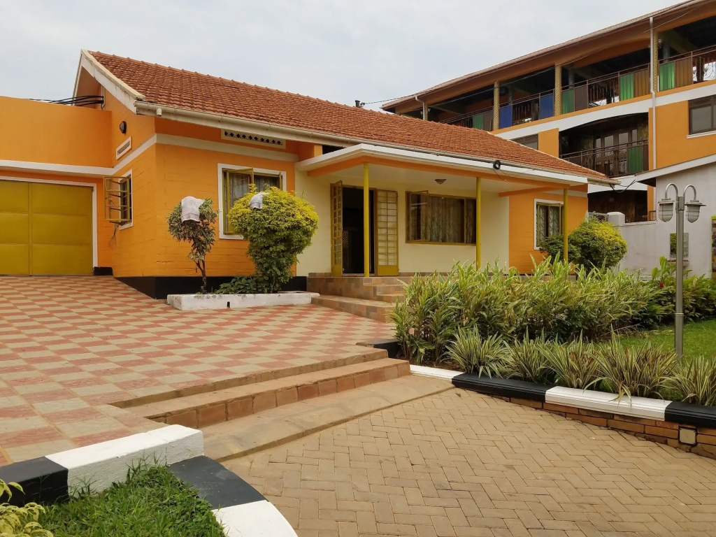 Sibyangu Standard Hotel