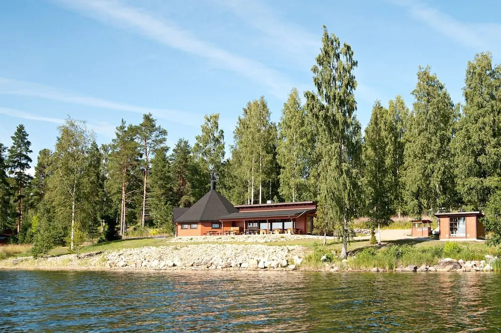 Beach & Waterfront