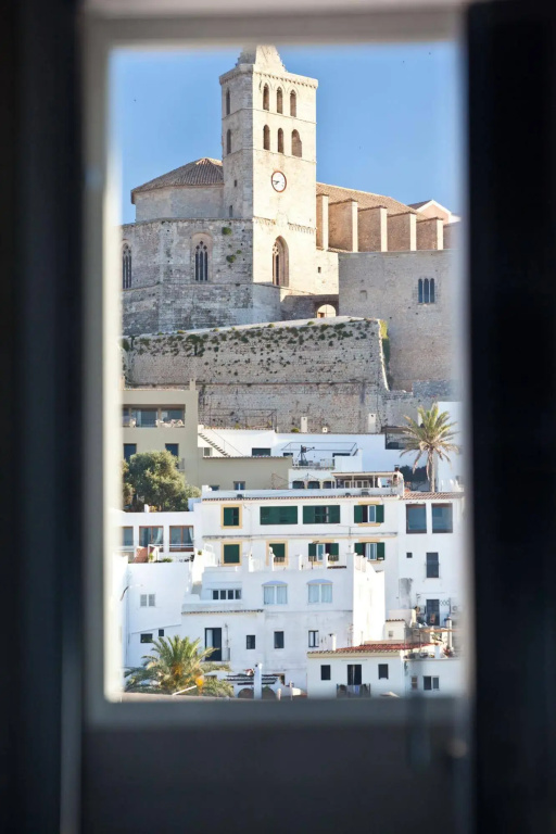 Ryans La Marina - Général