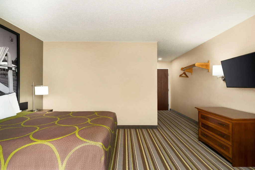 Standard Double room (full double bed)