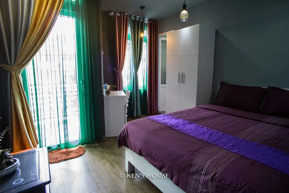 Deluxe Double room with city view (full double bed)