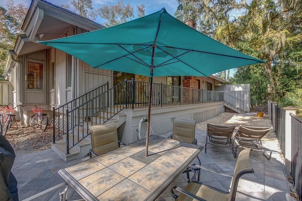 12 Fern Court