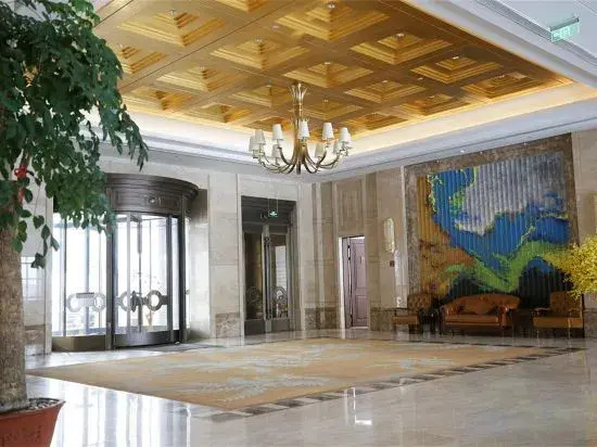 Heihe Yinjian Jianguo Hotel — фото 2