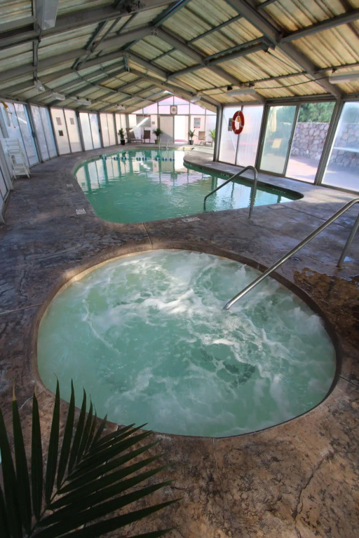 Crown Point Resort - Général
