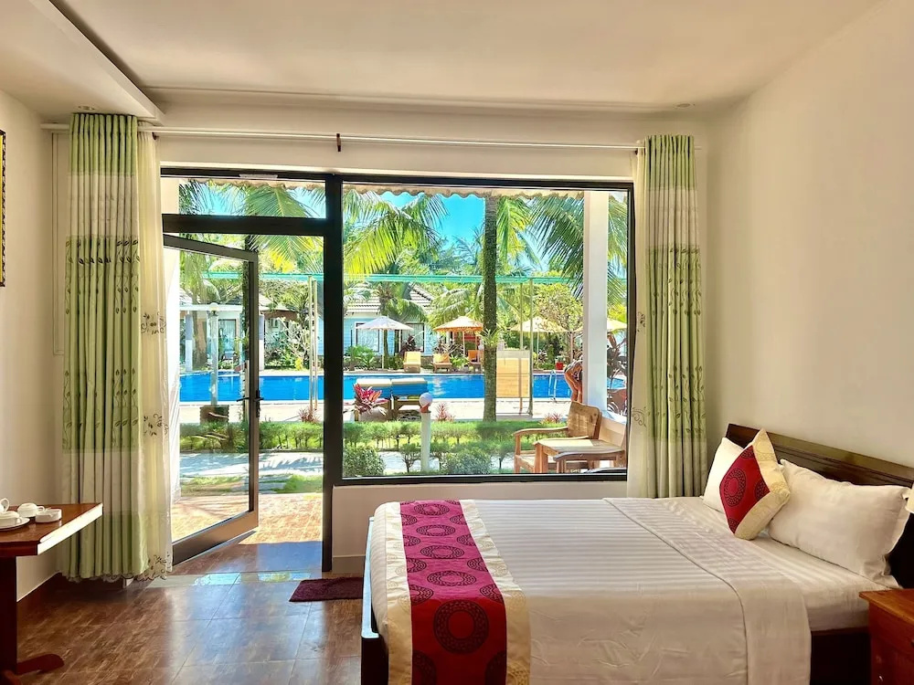 Deluxe Bungalow with view