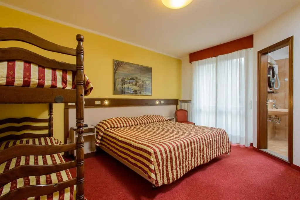 Bes Hotel Papa San Pellegrino Terme - Chambres