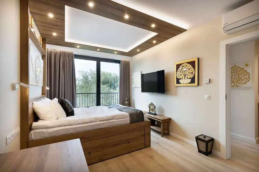 Junior Suite with balcony and with garden view