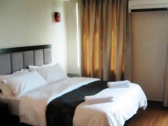 Kk Waterfront Hotel