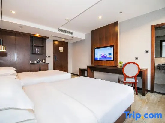 Standard Double room with river view (twin beds)